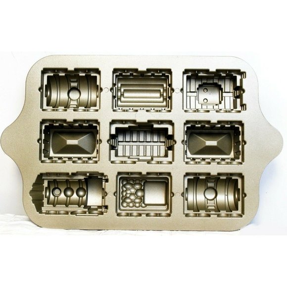 NordicWare Pan Train Cars Mini Bundt Cake Muffin Cupcake Truck 5 cups Classic - Picture 2 of 12